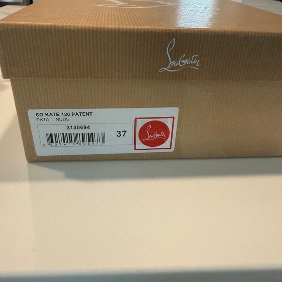 Christian Louboutin So Kate Heels — Size 7 (Never Worn) - Picture 5 of 5